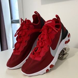 NWT Nike React red sneakers